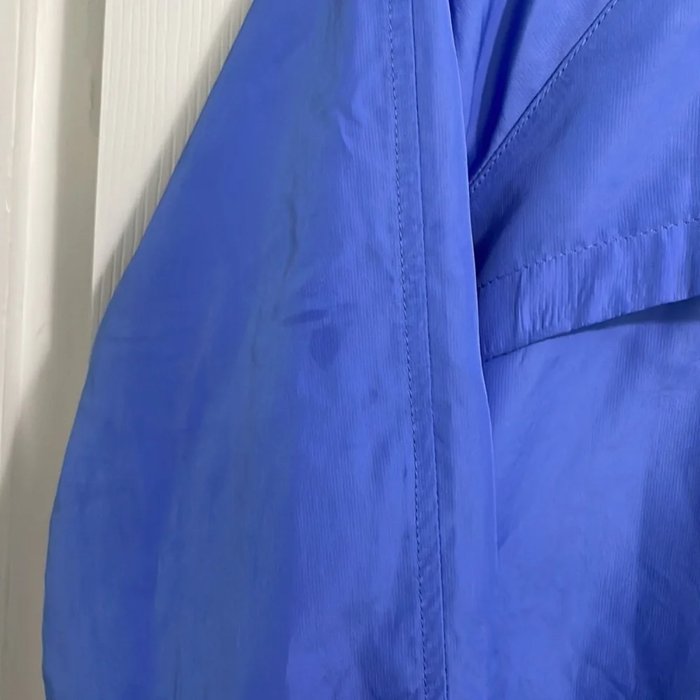 Adidas lightweight windbreaker - Picture 7 of 9